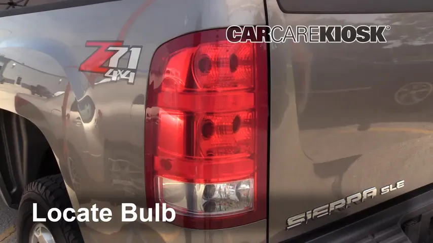 2009 GMC Sierra 2500 HD SLE 6.0L V8 Crew Cab Pickup (4 Door) Éclairage Feux de marche arrière (remplacer une ampoule)